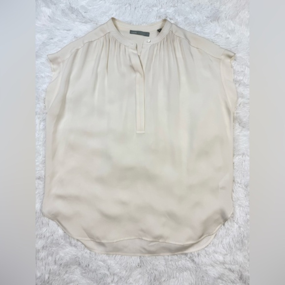 Vince Silk Shirred-neck Cap-sleeve Blouse Off White Size Small
